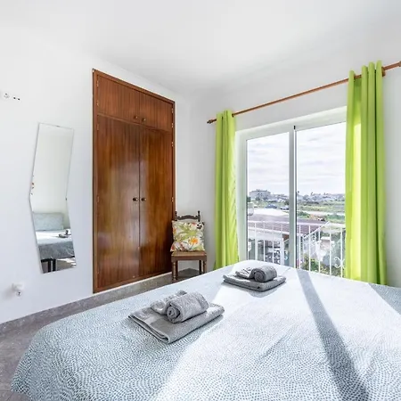 Πανσιόν Local