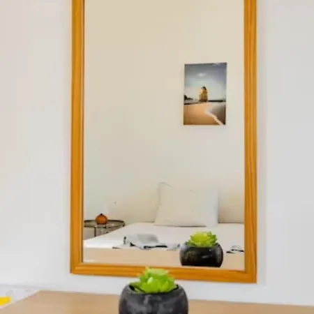 Πανσιόν Local