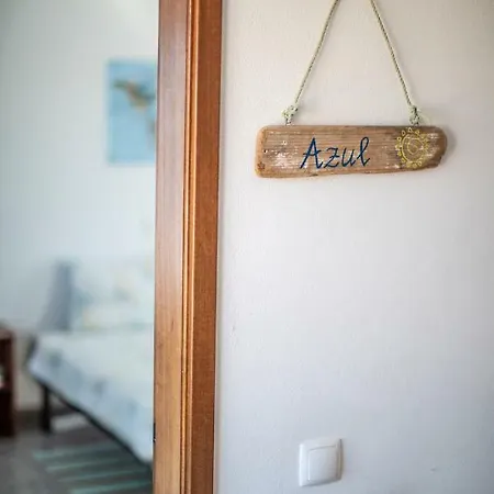 Local Πανσιόν