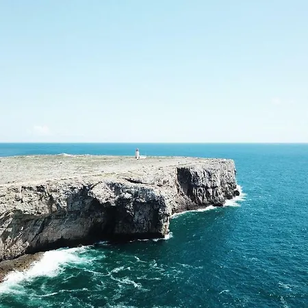 Local Πανσιόν